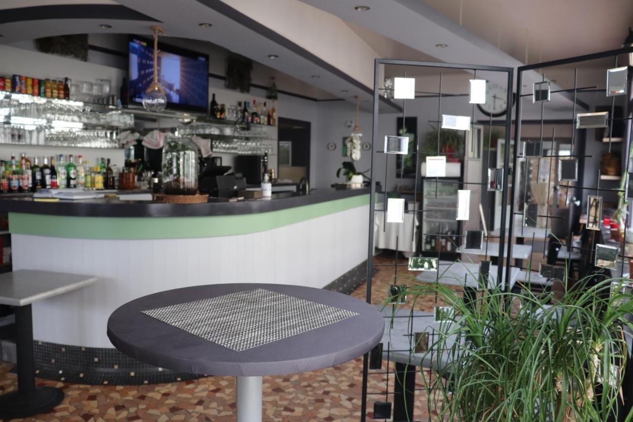 Le Risle - Hotel Montfort-sur-Risle Eksteriør billede